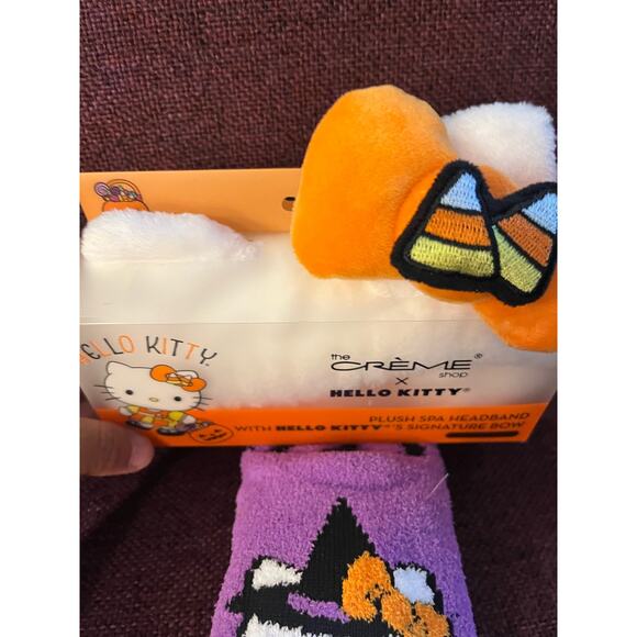 Hello Kitty Halloween Slipper Socks and Hello kitty headband - Picture 4 of 7